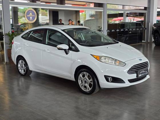 FORD FIESTA 1.6 SE SEDAN 16V FLEX 4P POWERSHIFT FORD FIESTA 1.6 SE SEDAN 16V FLEX 4P POWERSHIFT
